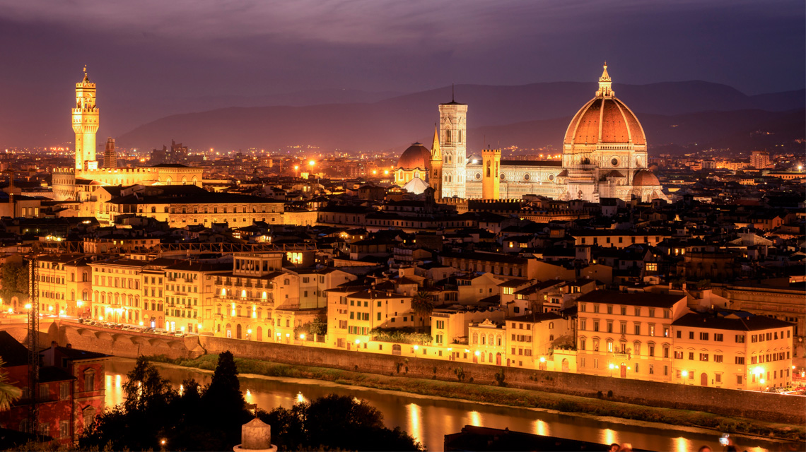 vista notturna di Firenze